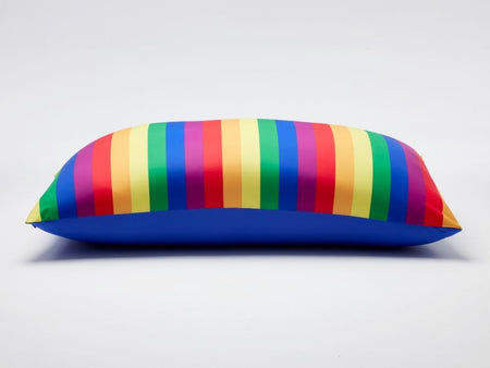 files/noomiOutdoorXLRainbowBeanBag_2_7b452a7c-9b10-4dd5-ae4e-8b78f6febcb7.jpg